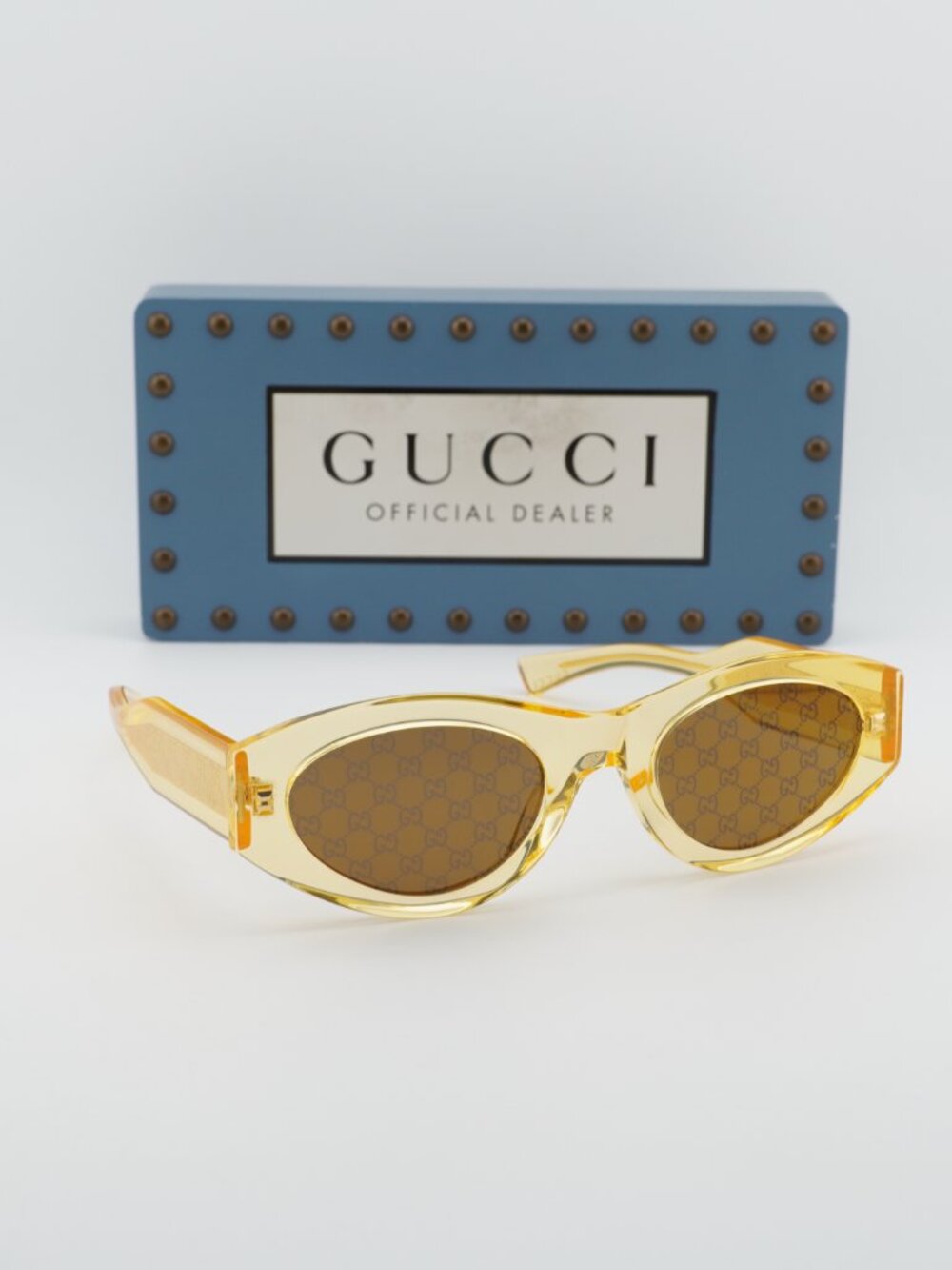 Gucci GG2065S 004 Cat Eye Sunglasses - Yellow / Brown with Logo - Picture 7 of 11